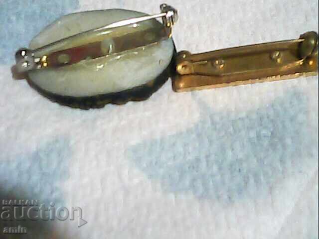 Lot of brooches and pins - 5