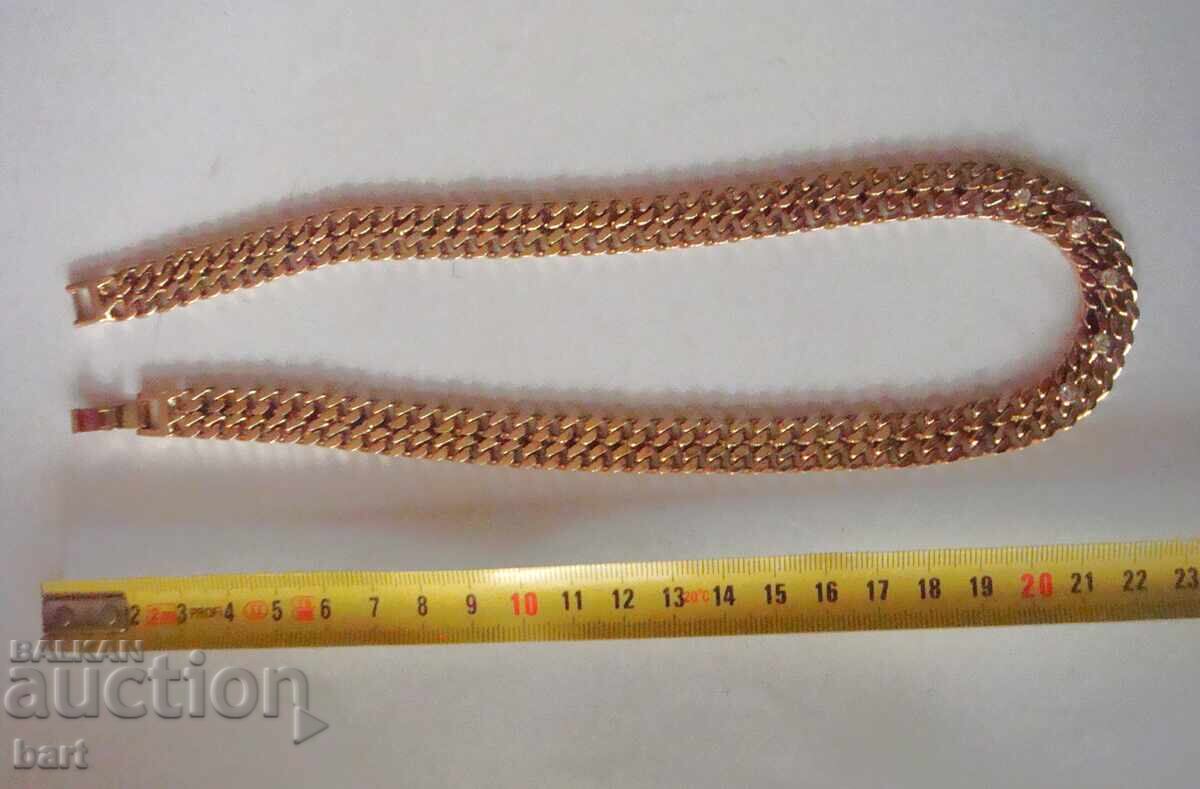 Δημοπρασία κολιέ Δημοπρασία κολιέ