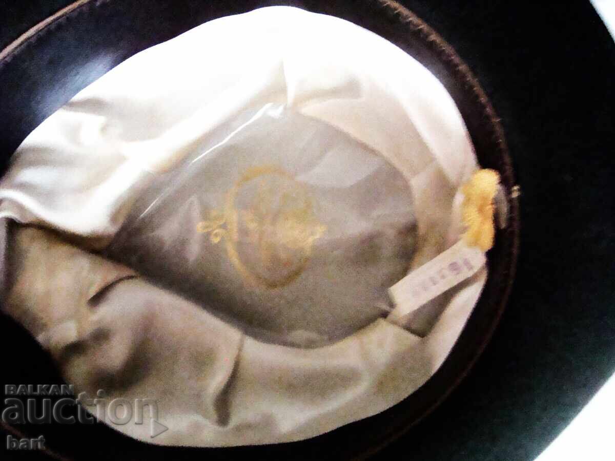 Μαλακό καπέλο από τη δεκαετία του '70 του 20ού αιώνα με τιμή € 15.00 | 29.34 BGN Μαλακό καπέλο από τη δεκαετία του '70 του 20ού αιώνα με τιμή € 15.00 | 29.34 BGN