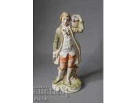 Стара Порцеланова фигура статуетка момче с цветя