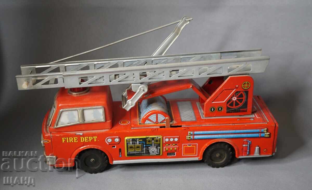 Доставка на Стара Японска метална играчка модел камион пожарна Доставка на Стара Японска метална играчка модел камион пожарна