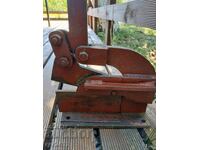 Foarfecă manuală cu pârghie (ghilotină) pentru tăiat tablă