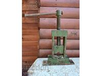 Ръчна преса ,тръбно менгеме