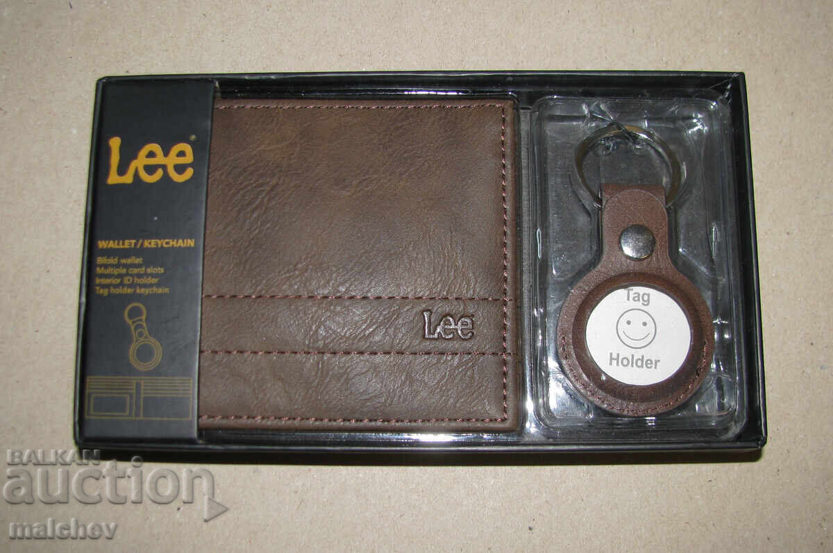 Δημοπρασία Σετ δερμάτινο πορτοφόλι και μπρελόκ Lee, καινούργιο Δημοπρασία Σετ δερμάτινο πορτοφόλι και μπρελόκ Lee, καινούργιο