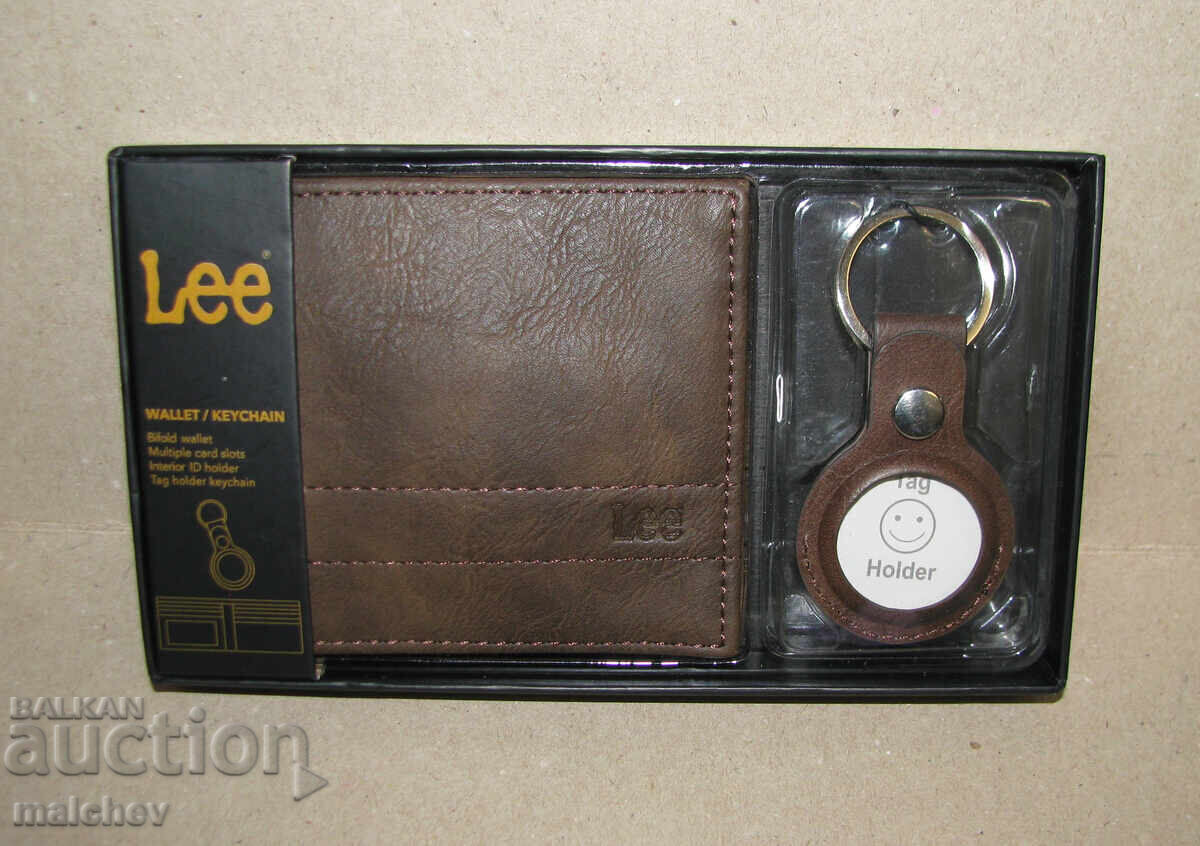 Παράδοση Σετ δερμάτινο πορτοφόλι και μπρελόκ Lee, καινούργιο Παράδοση Σετ δερμάτινο πορτοφόλι και μπρελόκ Lee, καινούργιο