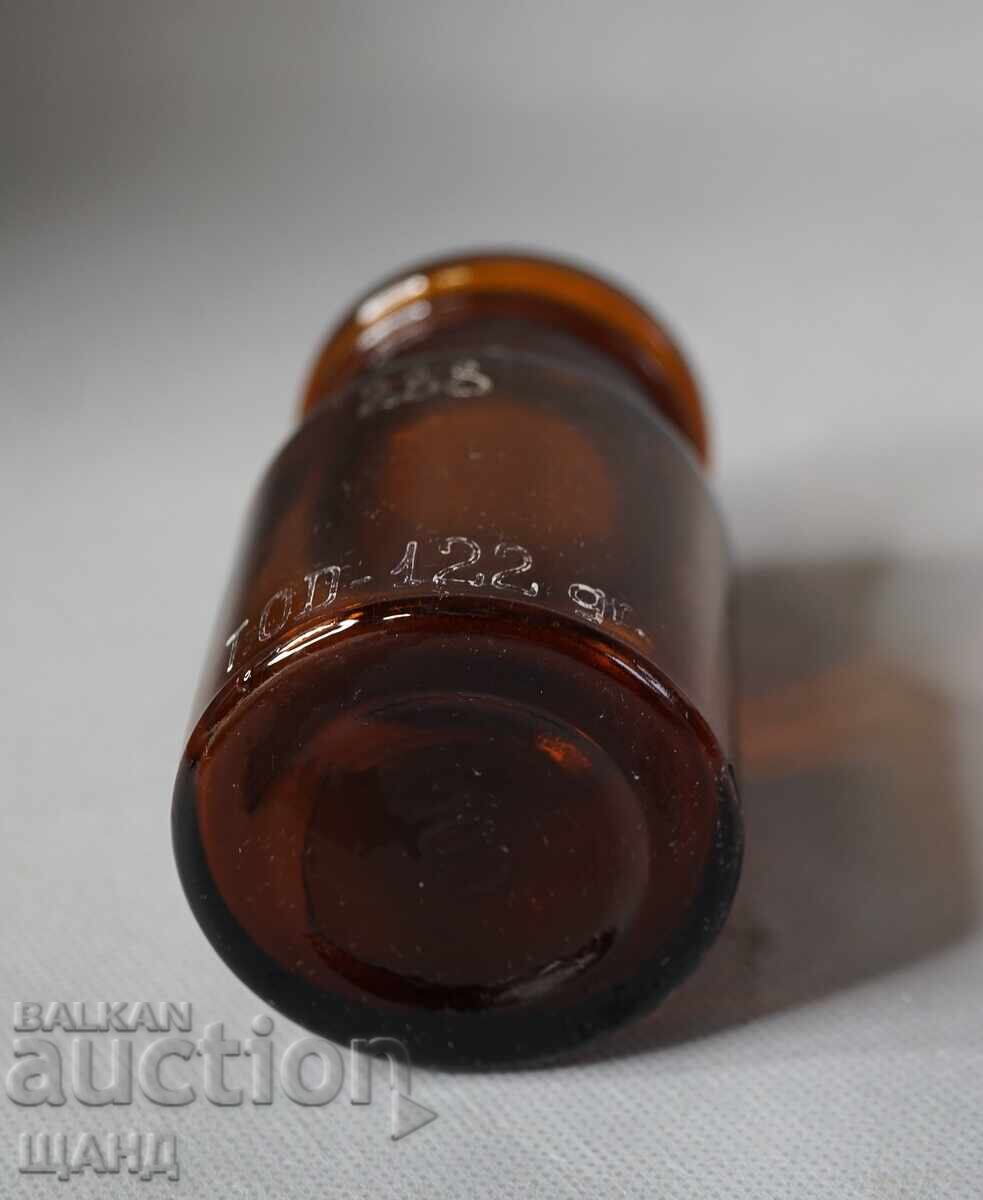 Auction  Old Glass Apothecary Bottle Jar Pharmacy FERRRUM LACTI