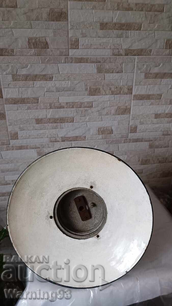 Delivery of Old enameled industrial lamp - Svetlina factory