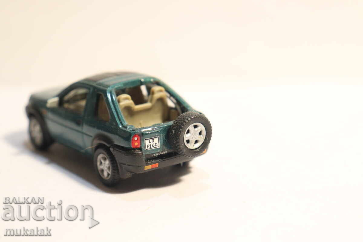 SCHUCO 1/72 LAND ROVER КОЛИЧКА МОДЕЛ - 5 SCHUCO 1/72 LAND ROVER КОЛИЧКА МОДЕЛ - 5