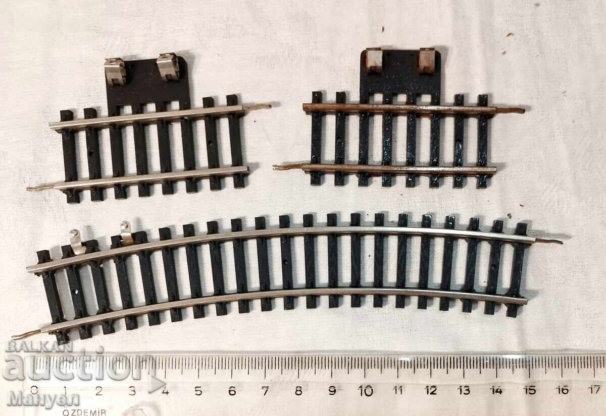 Lot șine, vagoane trenuleț cu preț € 54.90 | 107.38 BGN