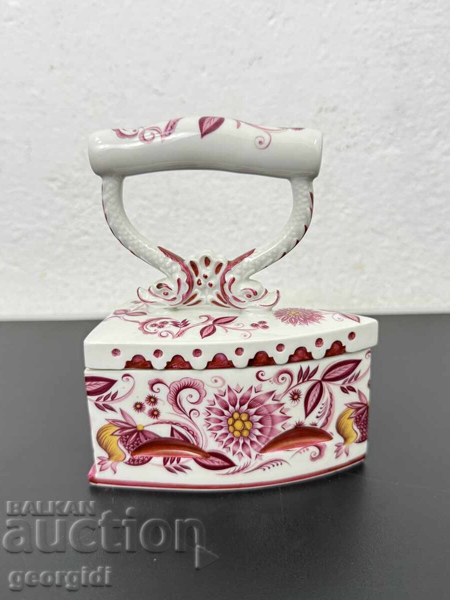 Декоративна порцеланова ютия - Limoges. №7803 с цена € 42.00 | 82.14 лв.