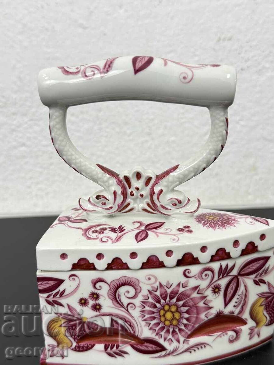 Аукцион Декоративна порцеланова ютия - Limoges. №7803