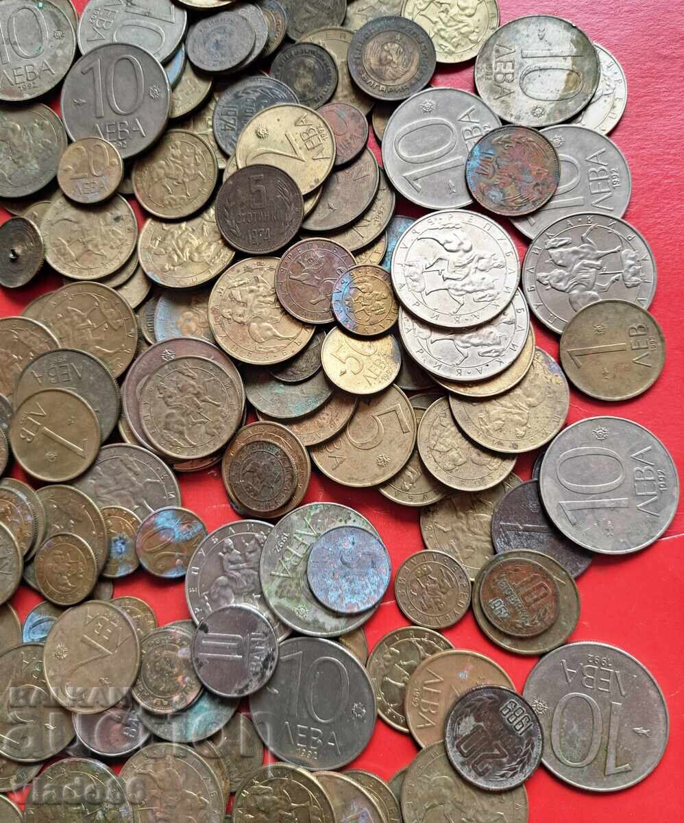 Licitație O mulțime de monede bulgărești Licitație O mulțime de monede bulgărești