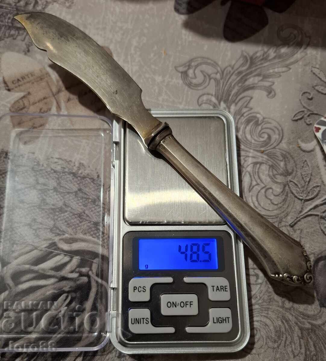 Auction  Knife with silver handle, silver hallmark 800