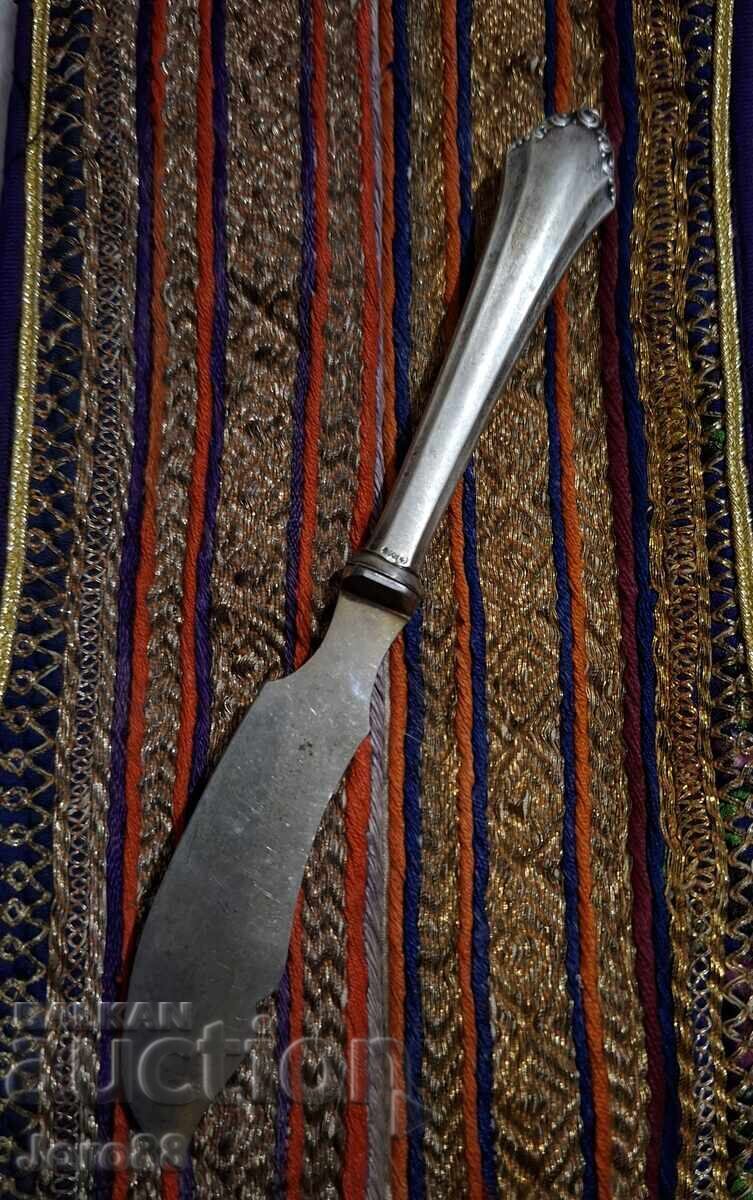 Knife with silver handle, silver hallmark 800