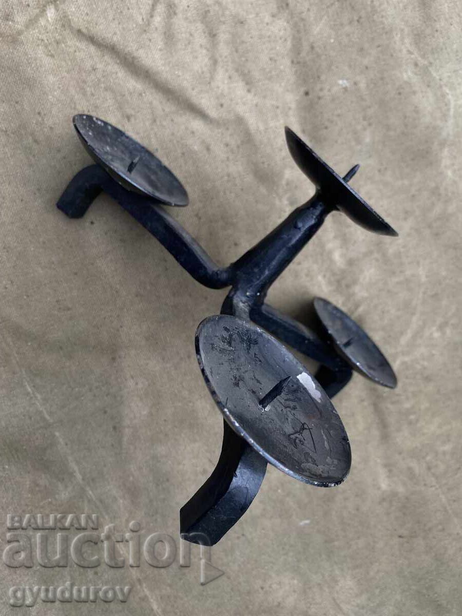 Sfeşnic cu preț € 5.11 | 9.99 BGN Sfeşnic cu preț € 5.11 | 9.99 BGN