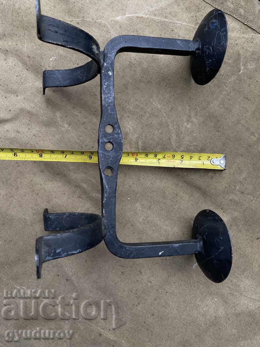 Sfeşnic cu preț € 5.11 | 9.99 BGN Sfeşnic cu preț € 5.11 | 9.99 BGN