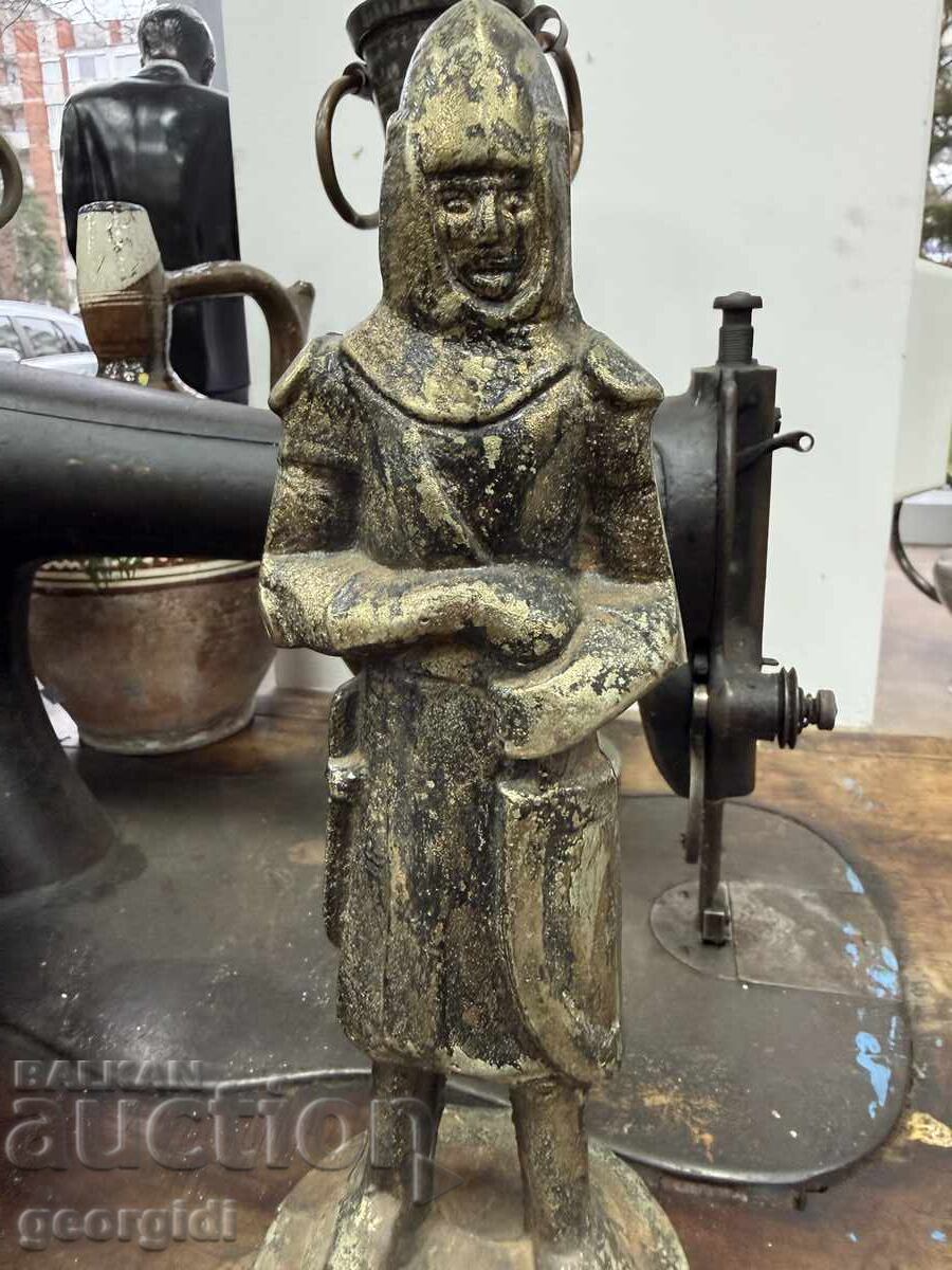 Massive metal figure of a knight / warrior. No. 7807 with price € 78.00 | 152.55 BGN Massive metal figure of a knight / warrior. No. 7807 with price € 78.00 | 152.55 BGN