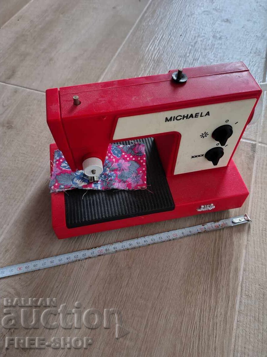 Mașină de cusut cu preț € 19.99 | 39.10 BGN