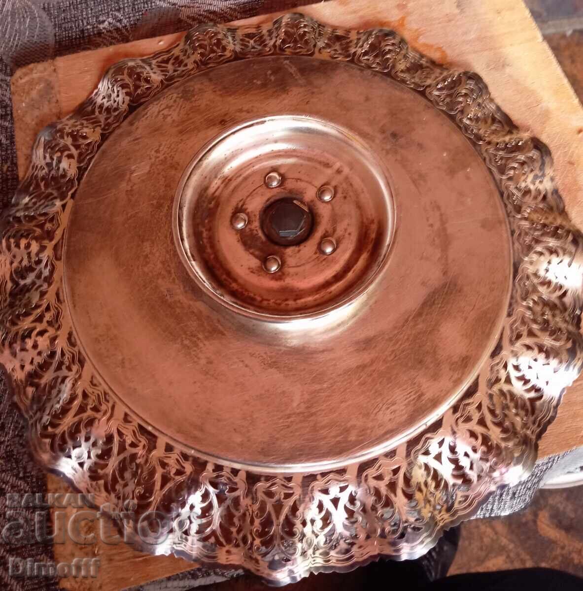 Стар посребрен поднос табла с цена € 15.00 | 29.34 лв.