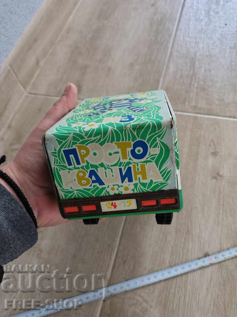 Auction An old tin toy Auction An old tin toy