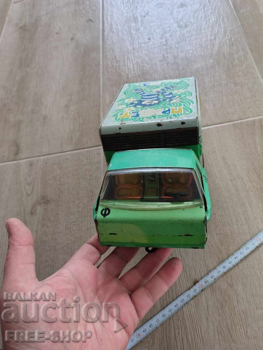 An old tin toy - 5 An old tin toy - 5