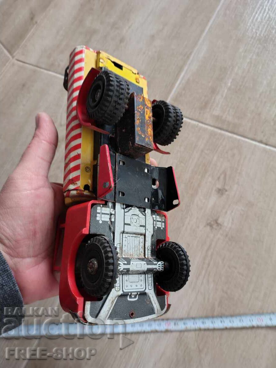 An old tin toy - 5 An old tin toy - 5