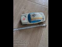 Ένα παλιό τσίγκινο παιχνίδι