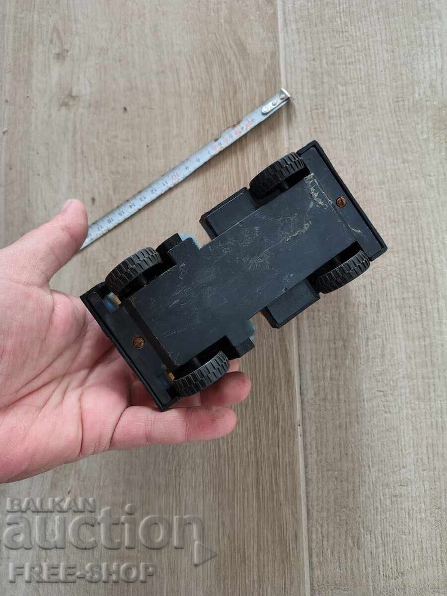 Δημοπρασία Ένα παλιό παιχνίδι