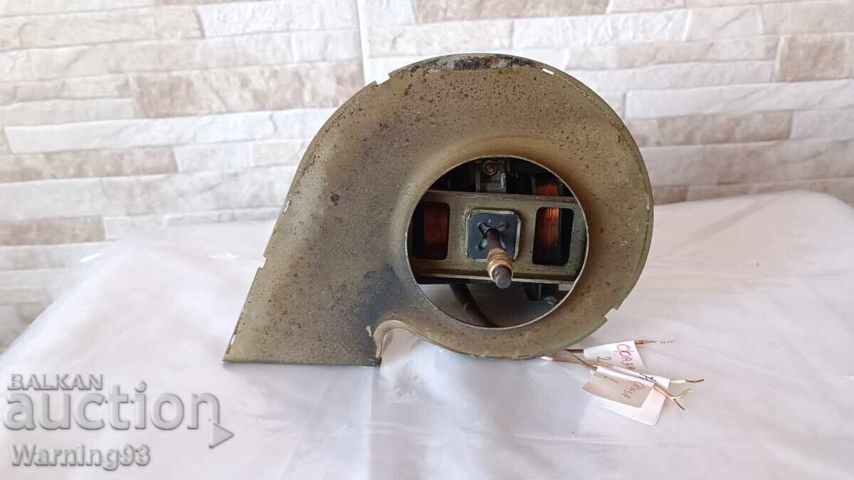 Аукцион Полски електромотор - 220V - 7W - 2760 об/м - две степени