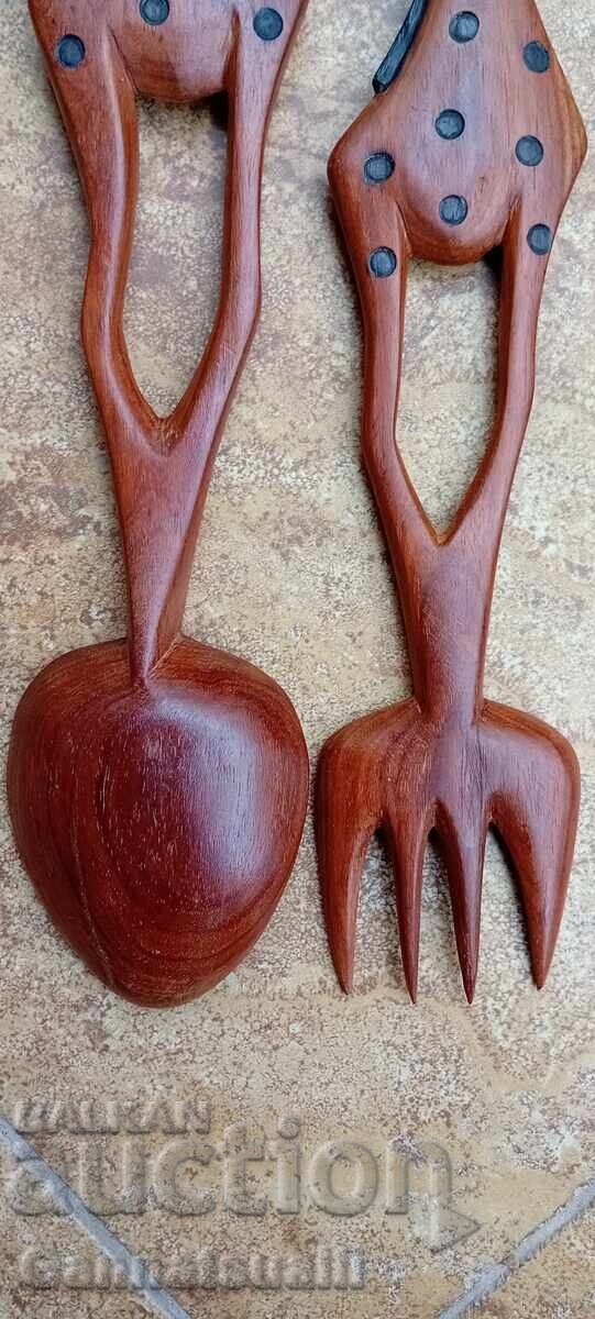 Livrarea Set de salată din lemn roșu mahon, lucrat manual Livrarea Set de salată din lemn roșu mahon, lucrat manual