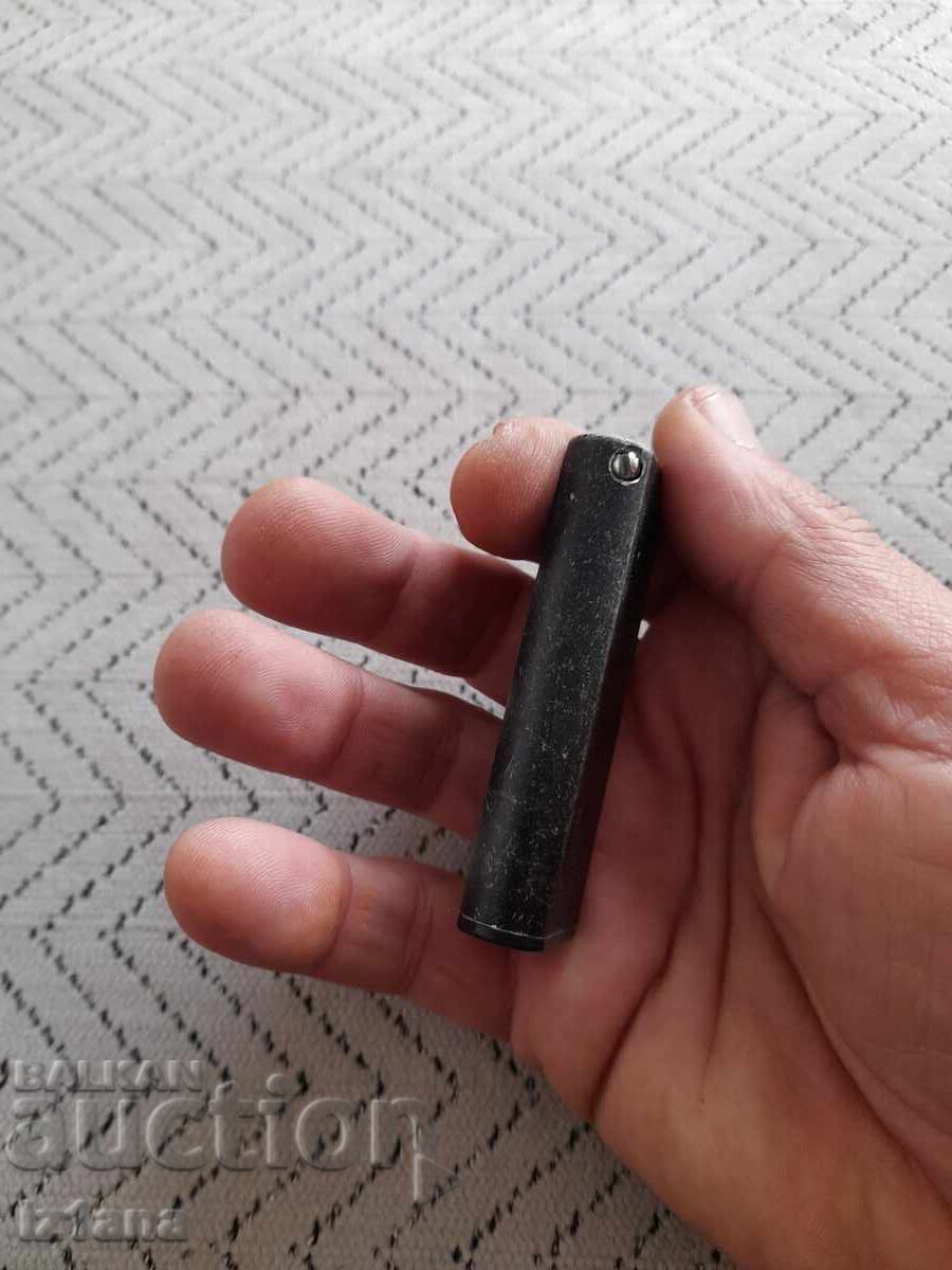 Παλιό αναπτήρα Modern bon με τιμή € 18.00 | 35.20 BGN