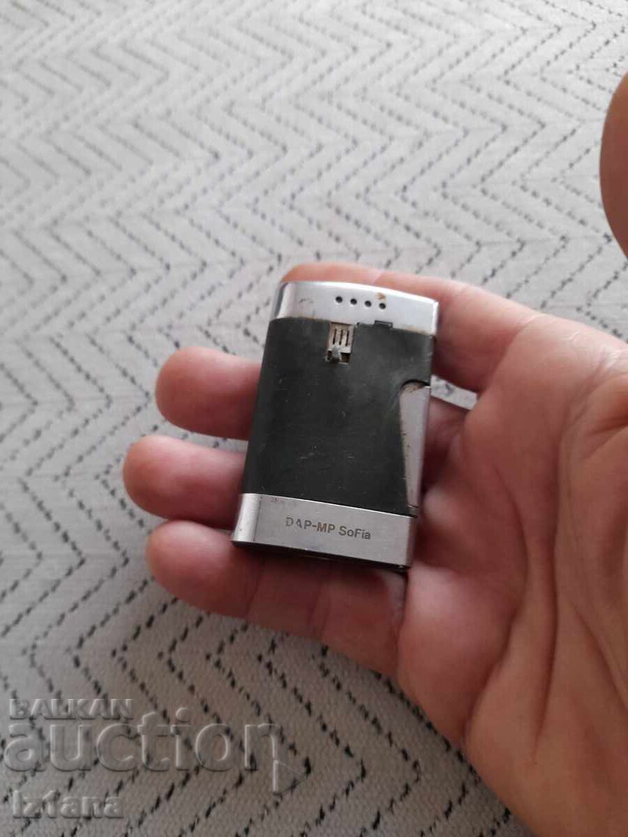 Brichetă veche Ronson, DAP Sofia cu preț € 38.00 | 74.32 BGN