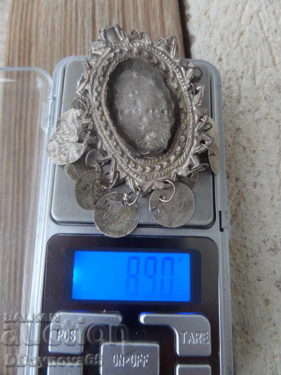 Auction  Antique jewelry, silver, coins, money