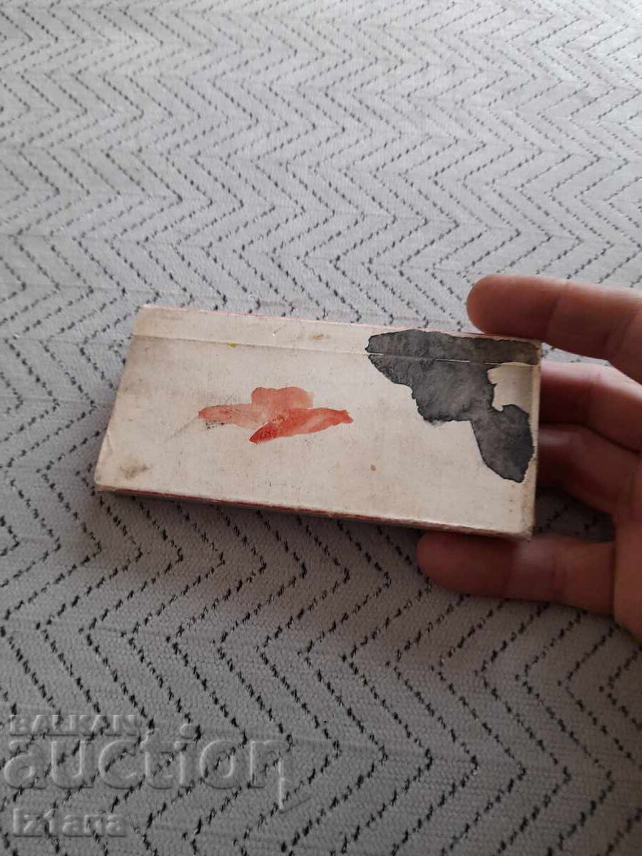 Old Water colors, Crayons Paints with price € 16.00 | 31.29 BGN Old Water colors, Crayons Paints with price € 16.00 | 31.29 BGN