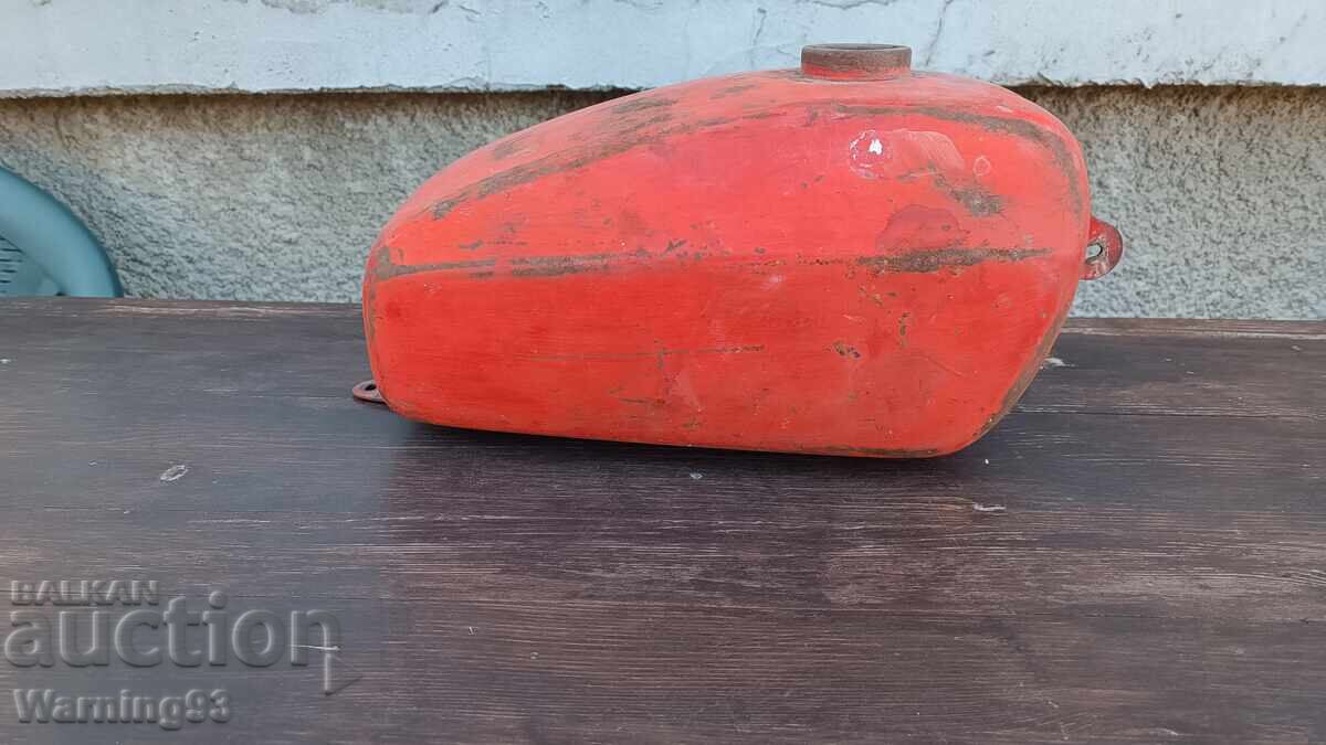 Delivery of Motorcycle / Motorbike Fuel Tank - Balkan 50