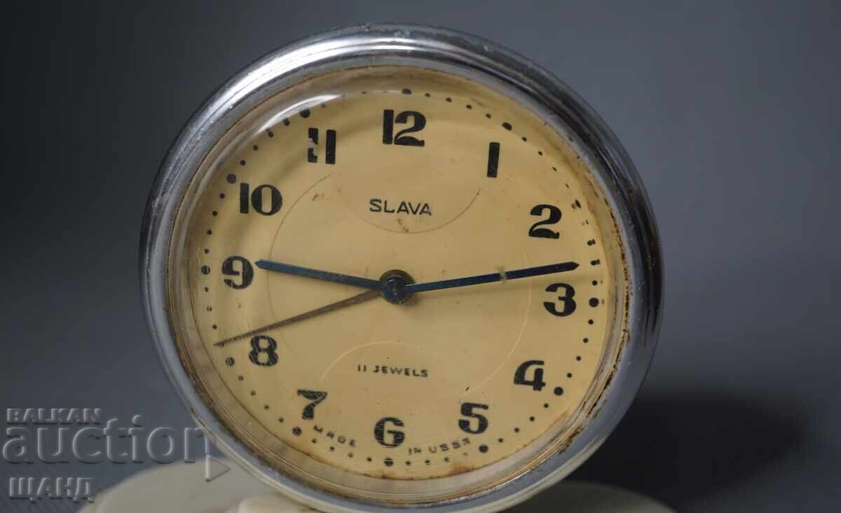 SLAVA Стар Руски настолен Часовник Будилник СЛАВА СССР с цена € 5.35 | 10.46 лв.