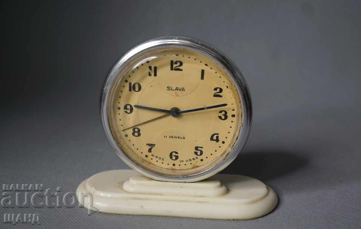 SLAVA Стар Руски настолен Часовник Будилник СЛАВА СССР
