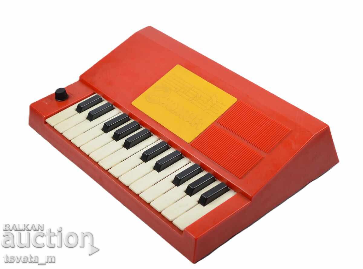 Children's Synthesizer "Gnomik" from the 1980s USSR Social with price € 10.00 | 19.56 BGN Children's Synthesizer "Gnomik" from the 1980s USSR Social with price € 10.00 | 19.56 BGN