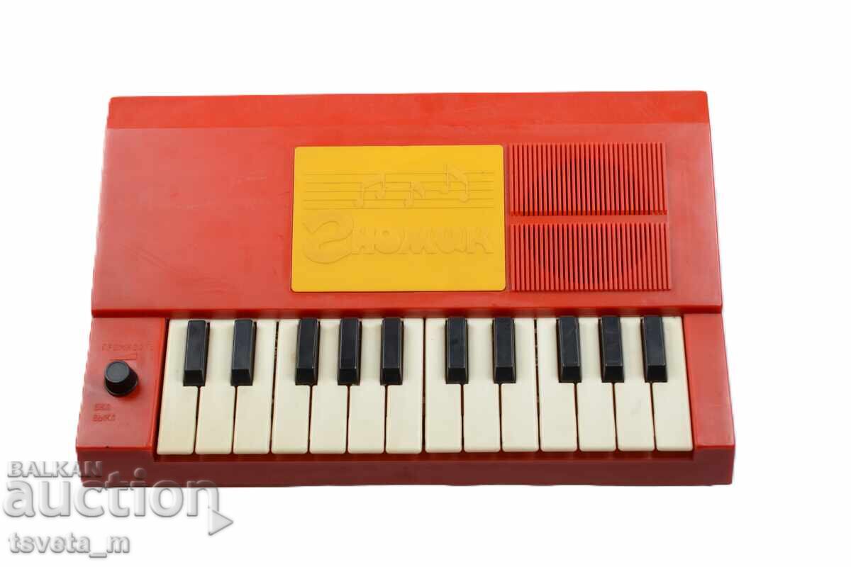 Children's Synthesizer "Gnomik" from the 1980s USSR Social Children's Synthesizer "Gnomik" from the 1980s USSR Social