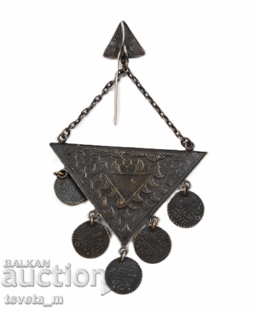 Αντίκα καρφίτσα για λαϊκή φορεσιά με τιμή € 4.00 | 7.82 BGN Αντίκα καρφίτσα για λαϊκή φορεσιά με τιμή € 4.00 | 7.82 BGN