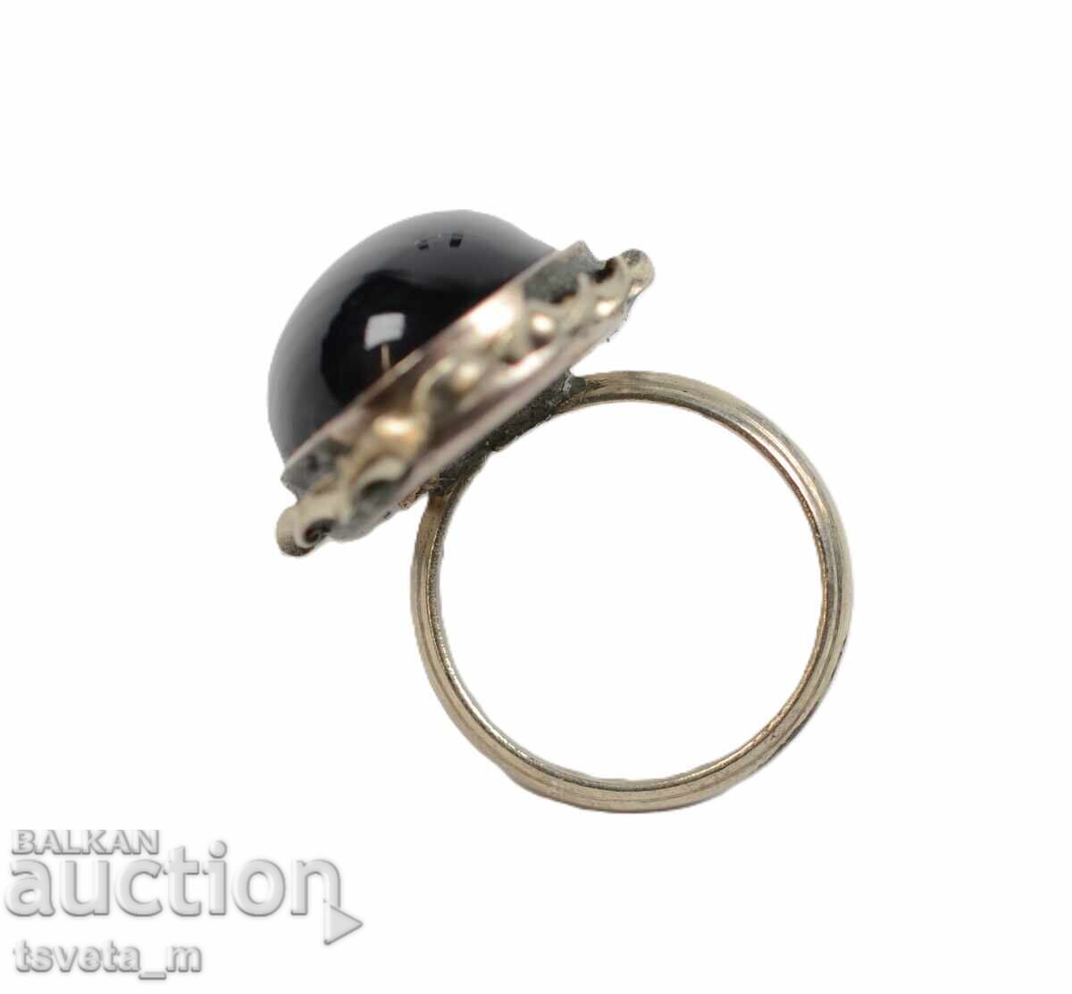 Παράδοση Ενα δαχτυλίδι Παράδοση Ενα δαχτυλίδι