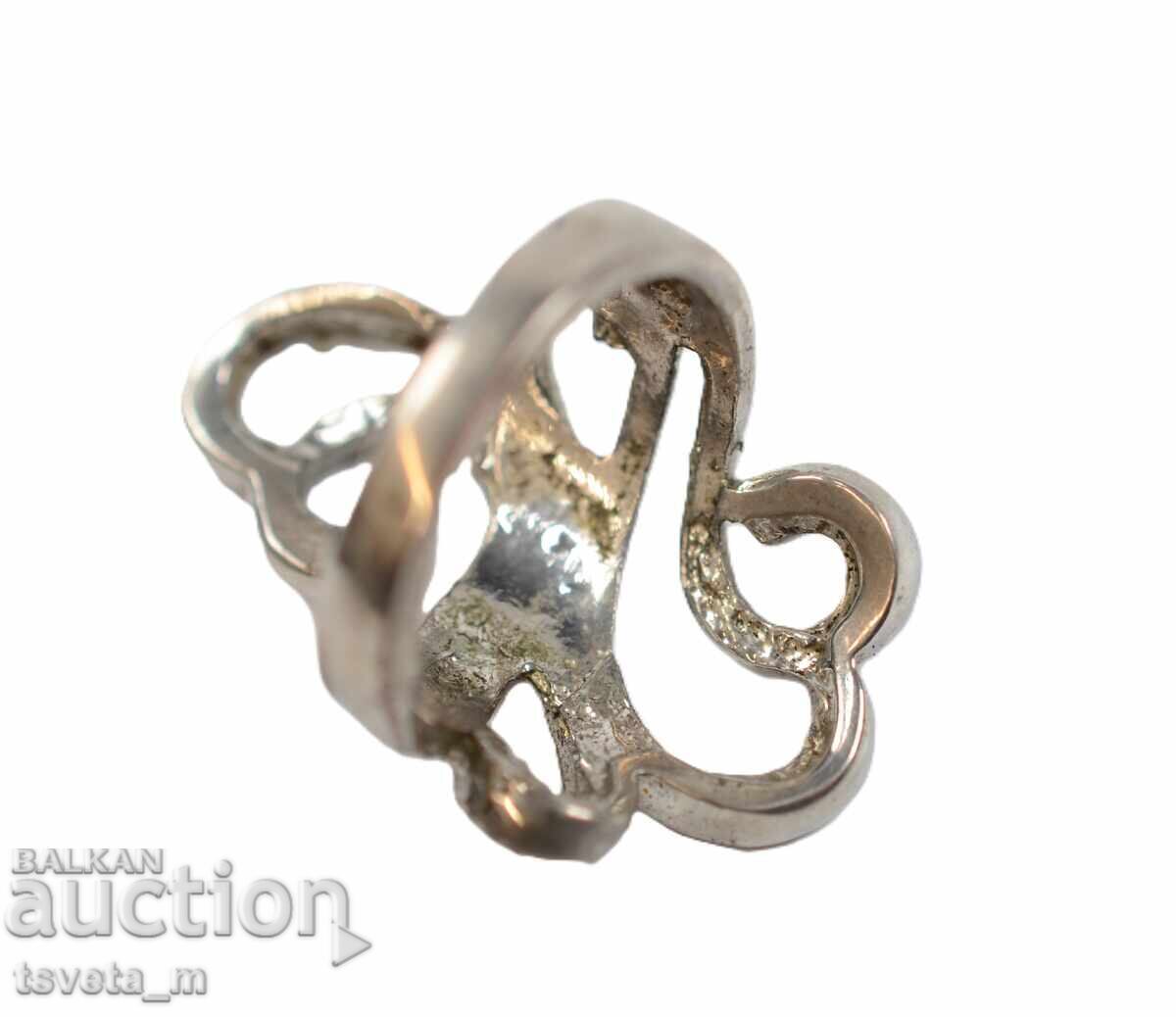 Παράδοση Ενα δαχτυλίδι Παράδοση Ενα δαχτυλίδι