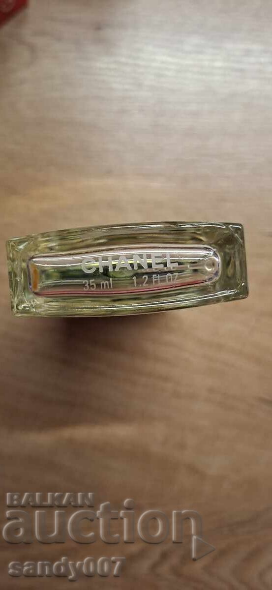 Livrarea Parfumuri Originale Vintage Lot Livrarea Parfumuri Originale Vintage Lot