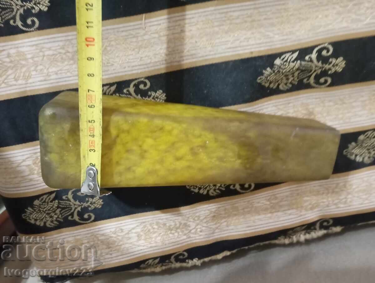 Delivery of Old vase, Galle type