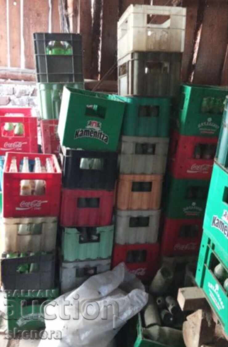 Κασσί και παλιά μπουκάλια