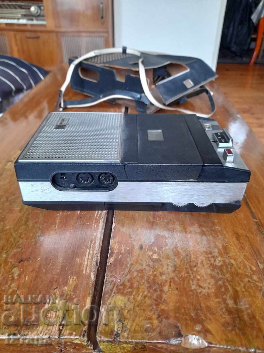 Licitație Vechi casetofon Philips