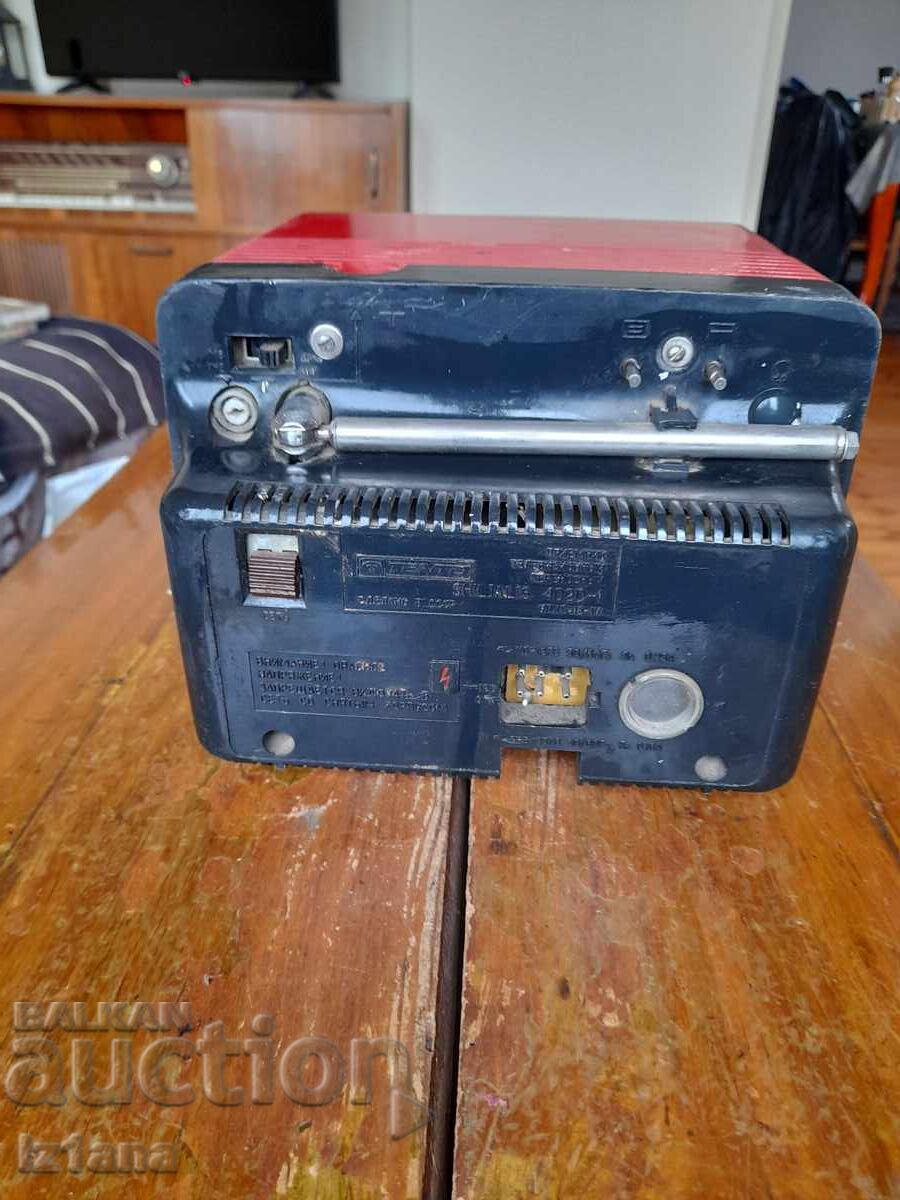 Παράδοση Παλιό τηλεόραση Shiljalis 402D-1 Παράδοση Παλιό τηλεόραση Shiljalis 402D-1