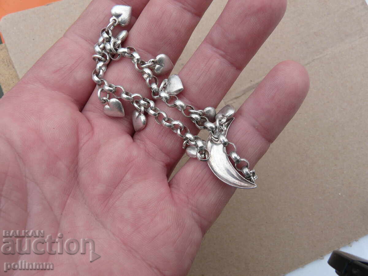 Bratara de argint - 3 cu preț € 38.00 | 74.32 BGN Bratara de argint - 3 cu preț € 38.00 | 74.32 BGN