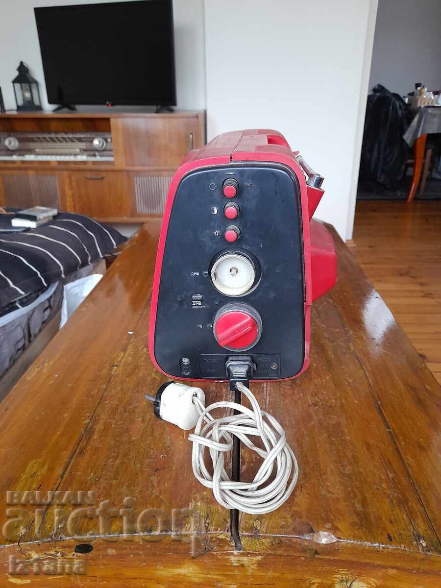 Стар телевизор Сапфир 401 с цена € 75.00 | 146.69 лв.