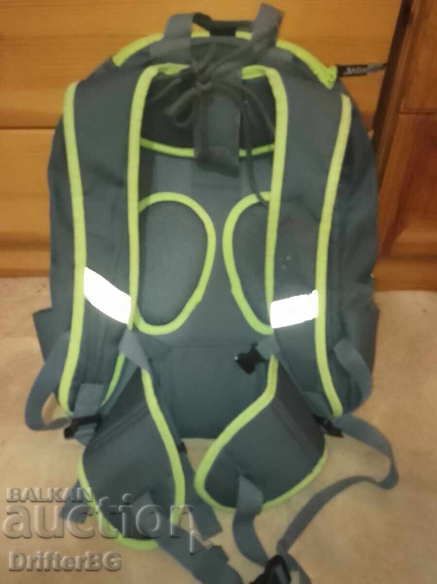 Backpack, duffel bag, and more with price € 0.01 | 0.02 BGN